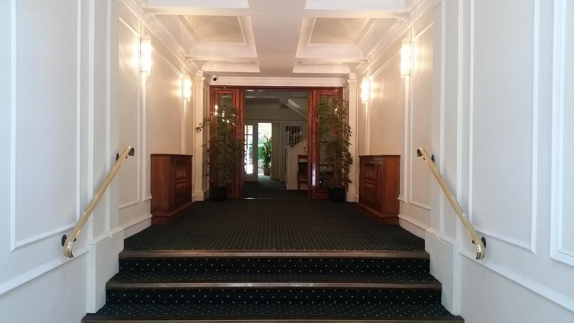 Pelham Court Apartments Londra Esterno foto